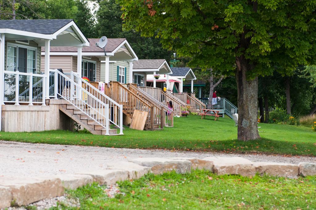 Mccreary'S Beach Resort パース エクステリア 写真